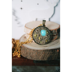 Uranus kacsintása nyaklánc